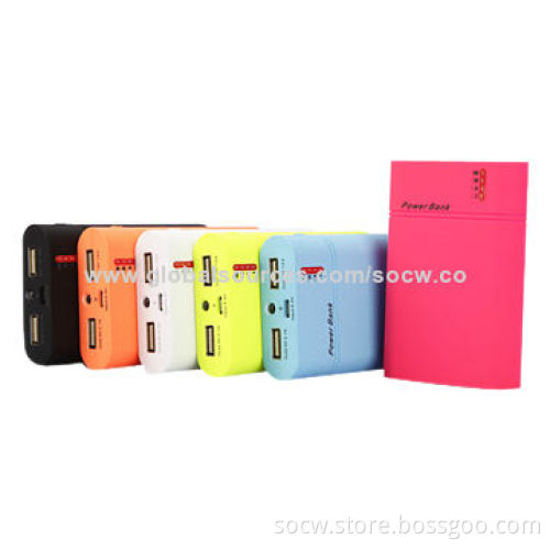Battery Charger with 8,800mAh Capacity, Dual USB Output Ports and Energy-saving Function